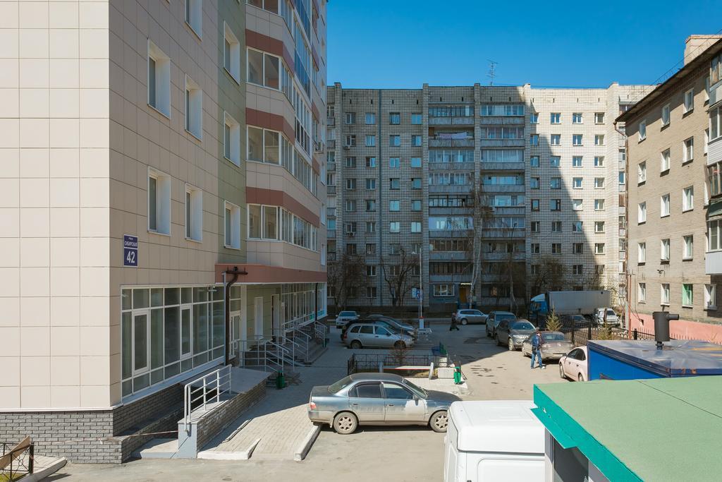 Narayana Apartments On Sibirskaya 42 Novosibirsk Exterior photo